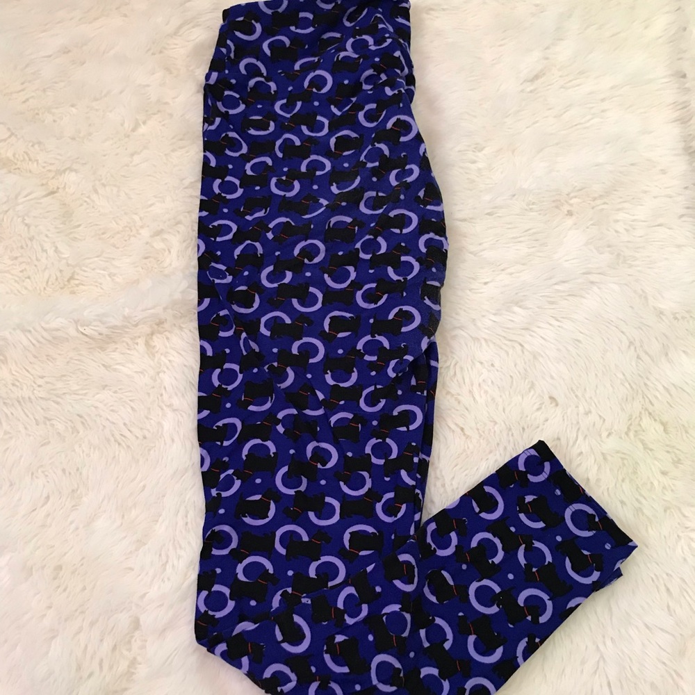 Scotty Dog LulaRoe leggings y’all and curvy